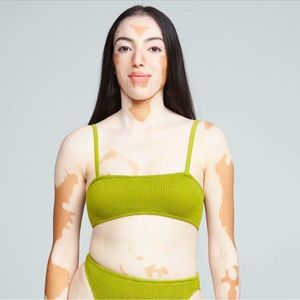 Youswim Poise Top in Fern NWT